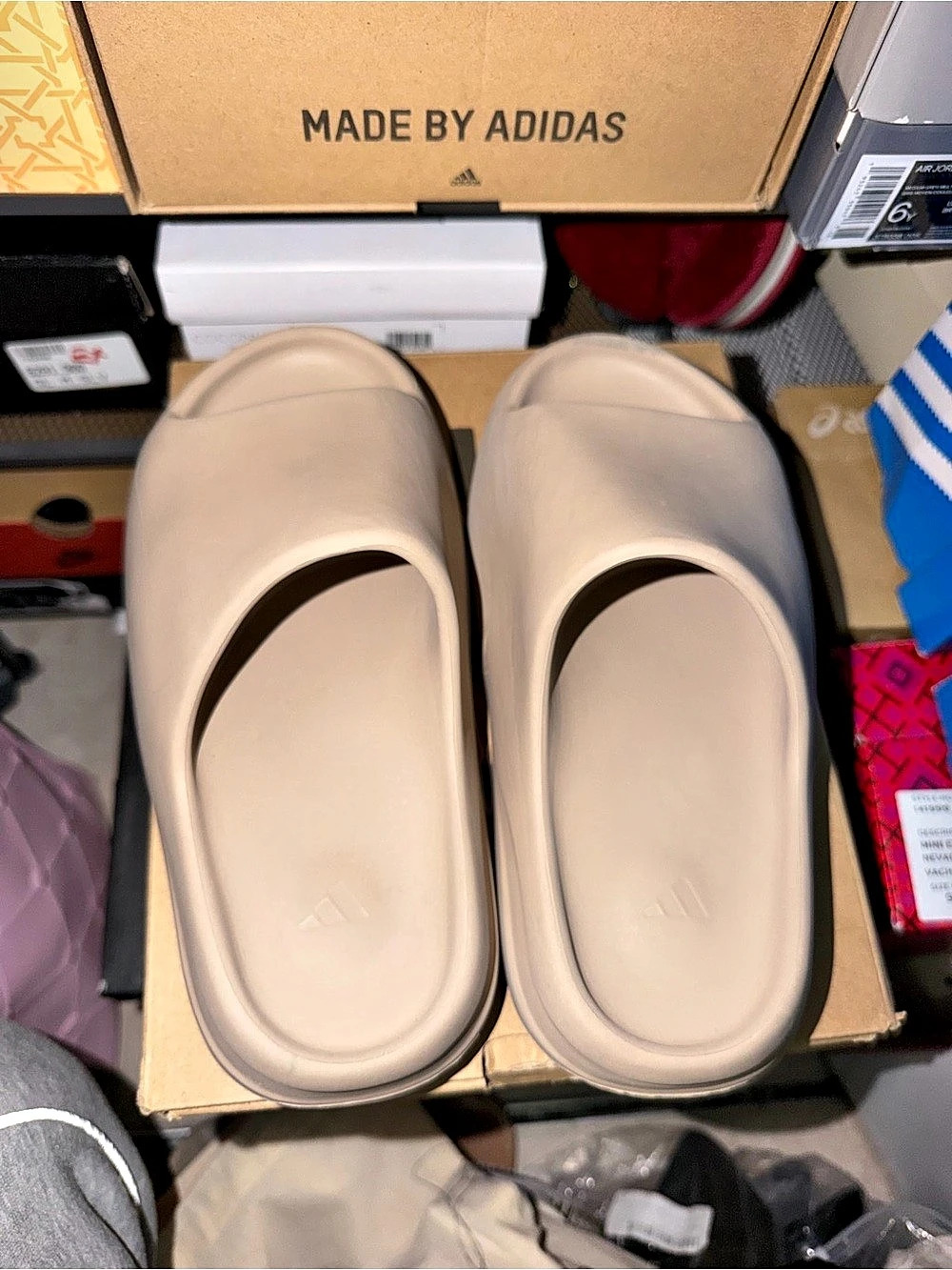 adidas Yeezy Slide Slides Beige US 6